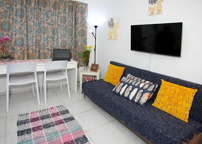 Ariadne 1, Sea Side Boutique *